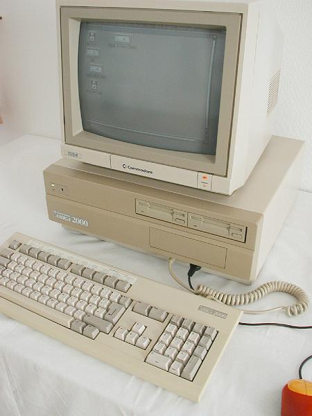 Amiga 2000 (2).jpg